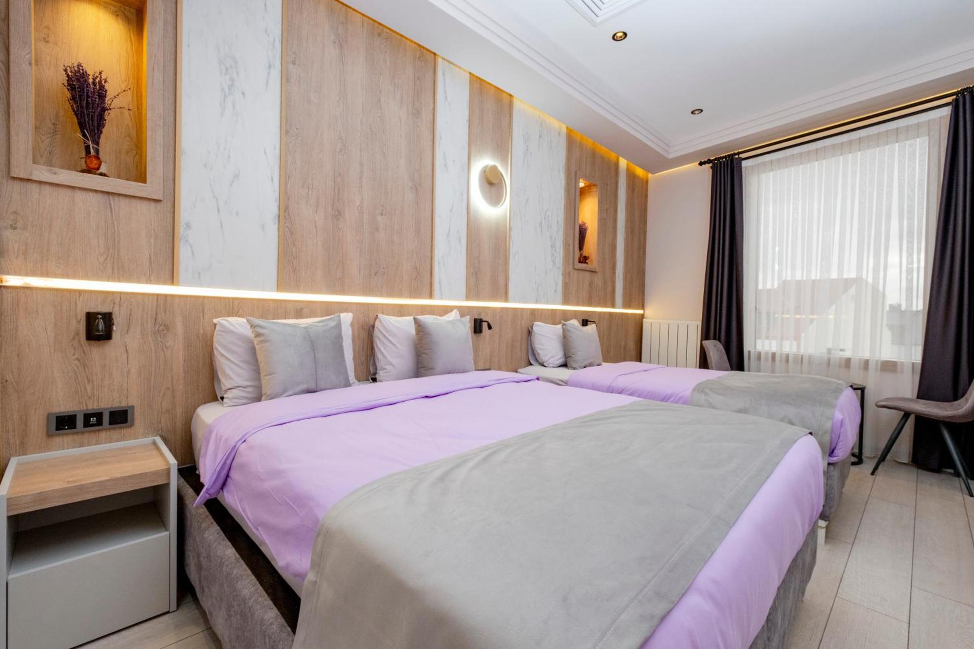 Lavender Airport Hotel Arnavutkoy Bagian luar foto