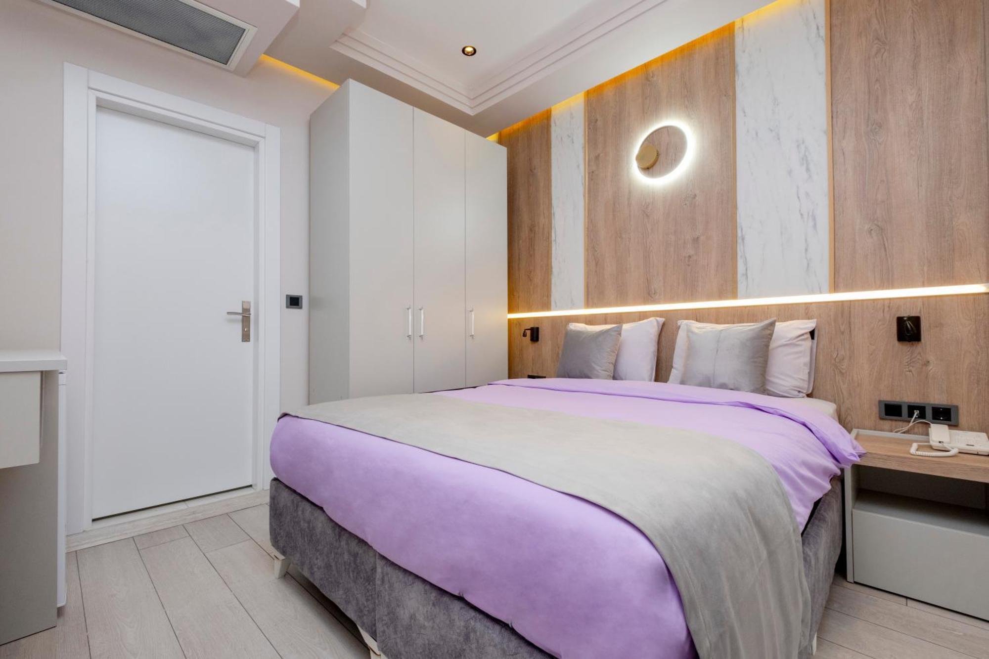 Lavender Airport Hotel Arnavutkoy Bagian luar foto