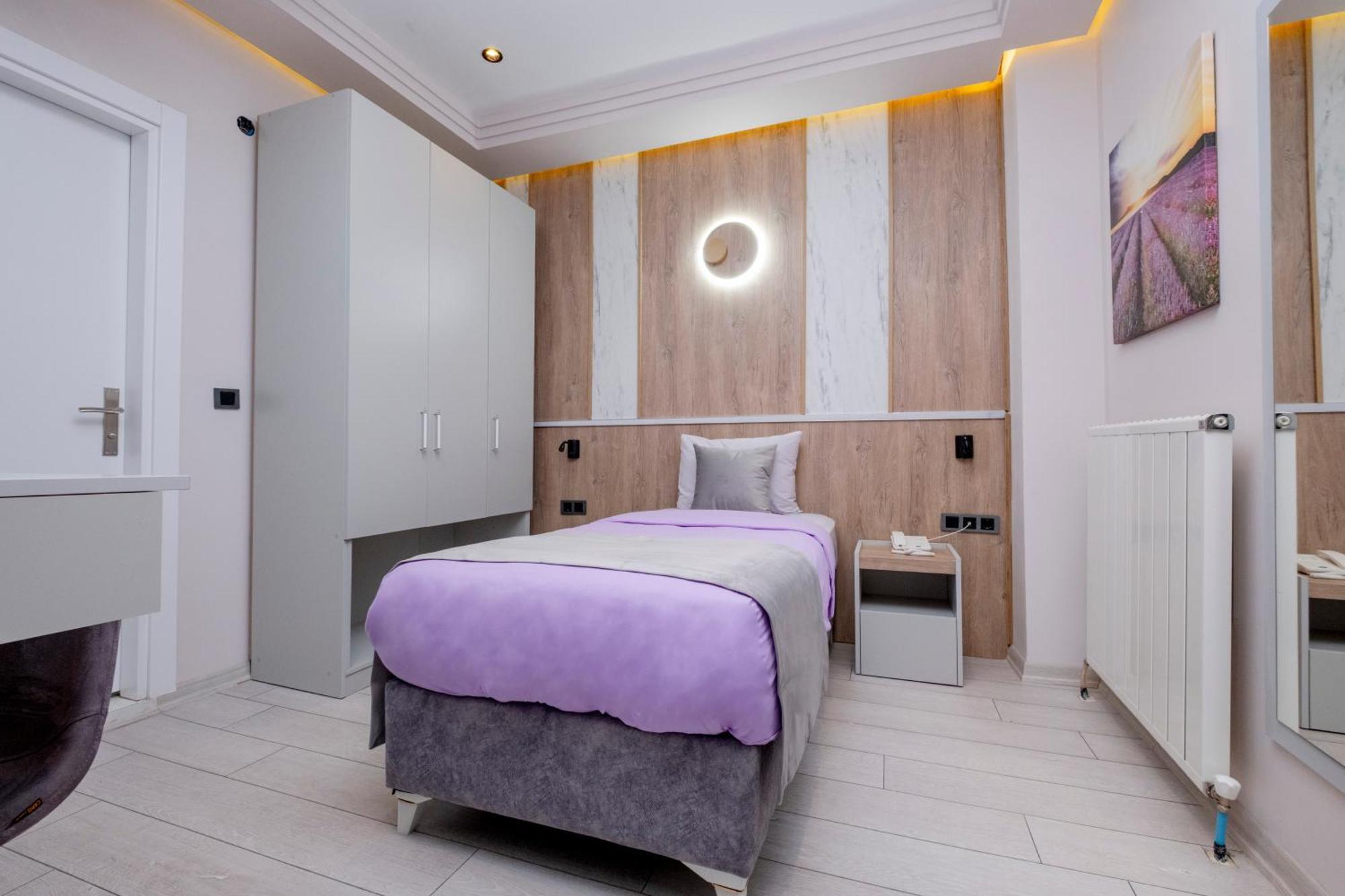 Lavender Airport Hotel Arnavutkoy Bagian luar foto